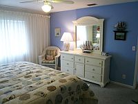 Master Schlafzimmer.
KLICK aufs Bild vergroessert es. Spaeter grosses Bild schliessen mit (x).