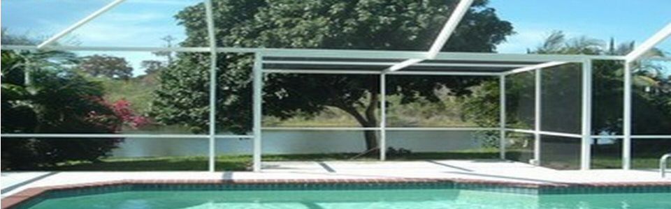 Enjoy the view thru your pool on a lake. 
