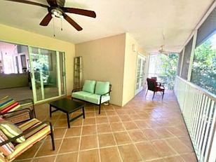 Mit einem KLICK aufs Bild vergr&ouml;ssert es sich. Mit F11 macht man es noch gr&ouml;sser. Mit dem grossen Bild wird gleichzeitig eine SLIDE-SHOW zur Verf&uuml;gung gestellt. Es geht VOR oder ZUR&Uuml;CK in dem man RECHTS oder LINKS auf das grosse Bild klickt. Beendet wird die Gross-Darstellung durch KLICK in den abgedunkelten Bereich oder auf (x).